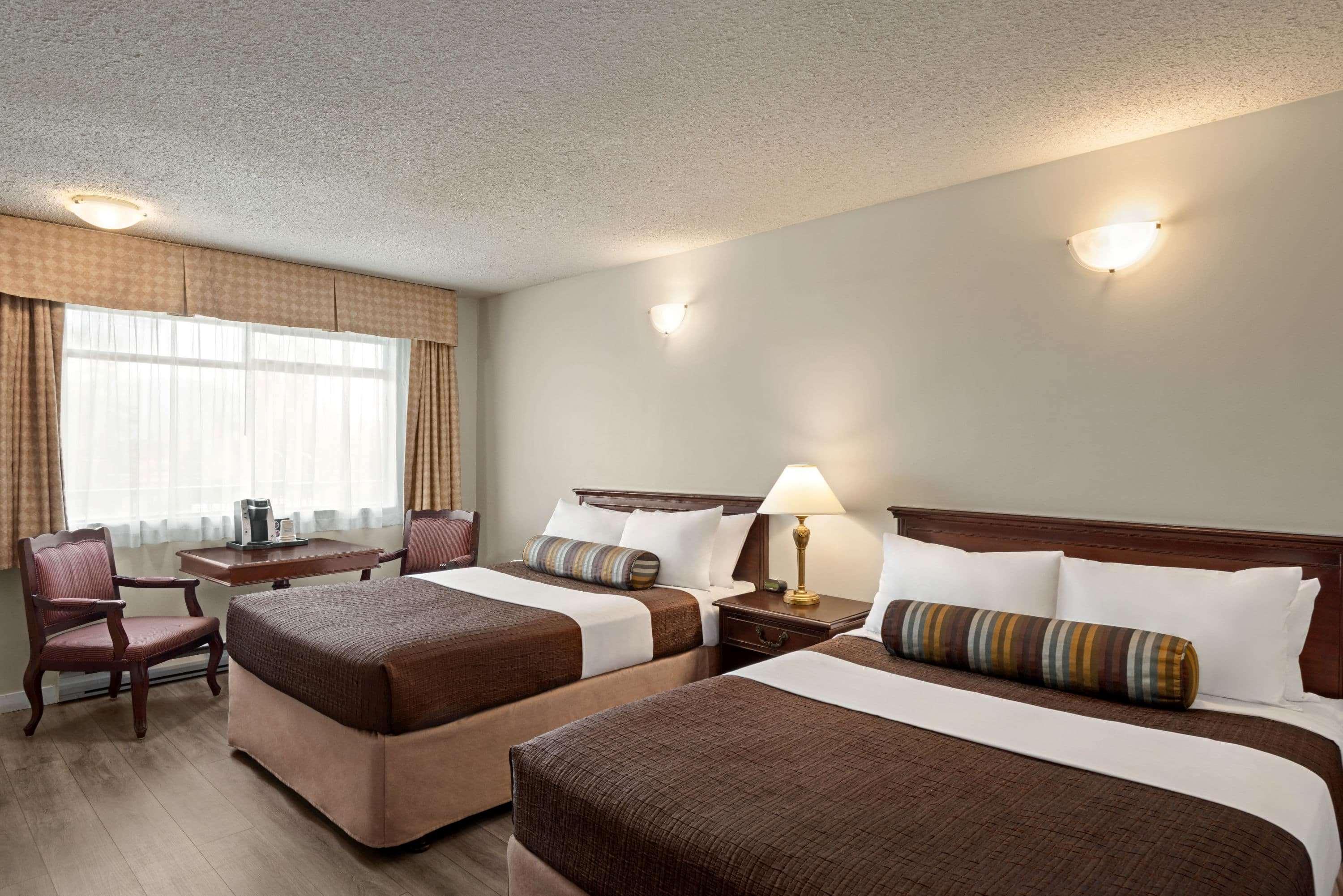แทรเวลอดจ์ บาย วินด์แฮม แอบบอตส์ฟอร์ด เบเคอร์วิว Hotel อับบอทส์ฟอร์ด ภายนอก รูปภาพ